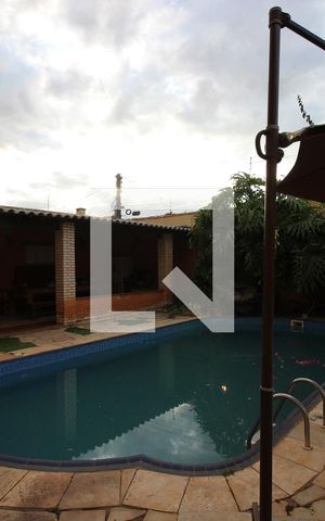 Casa para alugar com 850m², 5 quartos e 4 vagasPiscina