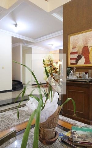 Casa para alugar com 850m², 5 quartos e 4 vagasSala