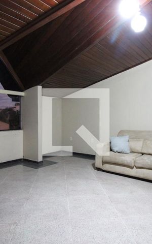 Casa para alugar com 850m², 5 quartos e 4 vagasSala