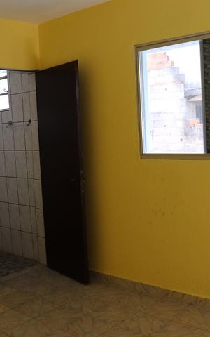 Casa para alugar com 30m², 1 quarto e sem vagaDormitório