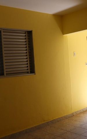 Casa para alugar com 30m², 1 quarto e sem vagaDormitório