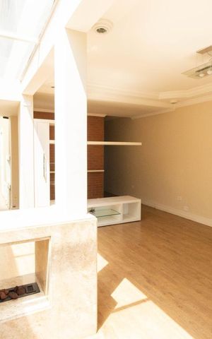 Casa para alugar com 350m², 3 quartos e 4 vagas Casa para alugar com 350m², 3 quartos e 4 vagasSala