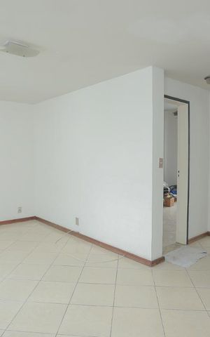 Apartamento à venda com 95m², 2 quartos e 1 vagaSala