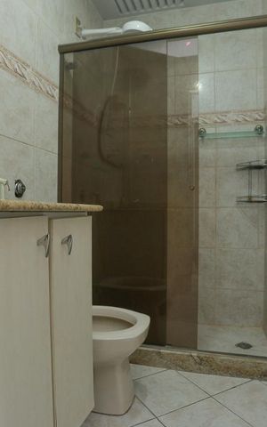 Apartamento à venda com 95m², 2 quartos e 1 vagaBanheiro Social