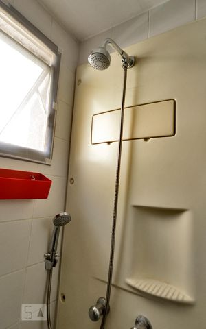 Apartamento para alugar com 88m², 3 quartos e 1 vagaChuveiro