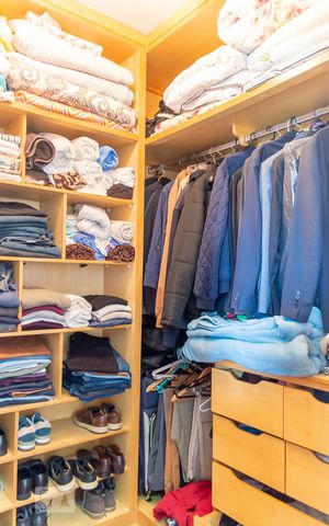 Apartamento à venda com 136m², 3 quartos e 2 vagas Apartamento à venda com 136m², 3 quartos e 2 vagasCloset da suíte
