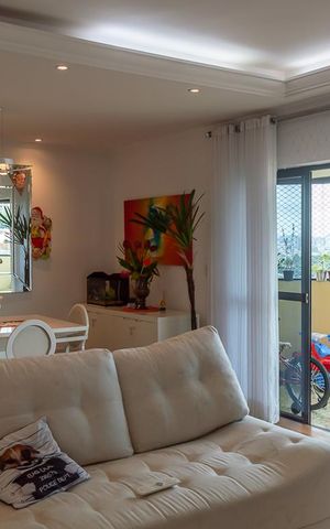 Apartamento à venda com 136m², 3 quartos e 2 vagas Apartamento à venda com 136m², 3 quartos e 2 vagasSala