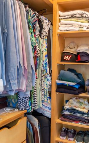 Apartamento à venda com 136m², 3 quartos e 2 vagas Apartamento à venda com 136m², 3 quartos e 2 vagasCloset da suíte