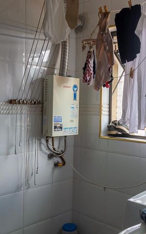 Apartamento à venda com 136m², 3 quartos e 2 vagas Apartamento à venda com 136m², 3 quartos e 2 vagasÁrea de Serviço