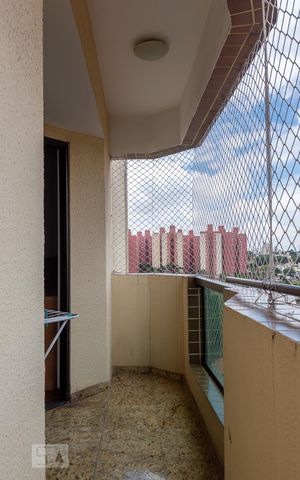Apartamento à venda com 136m², 3 quartos e 2 vagas Apartamento à venda com 136m², 3 quartos e 2 vagasSacada dos Quartos 1 e 2