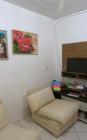 Casa à venda com 125m², 1 quarto e 2 vagasSala