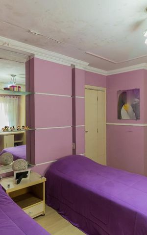 Casa à venda com 240m², 4 quartos e 3 vagas Casa à venda com 240m², 4 quartos e 3 vagasSuíte 1