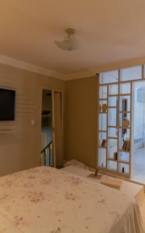 Casa à venda com 240m², 4 quartos e 3 vagas Casa à venda com 240m², 4 quartos e 3 vagasSuíte 2