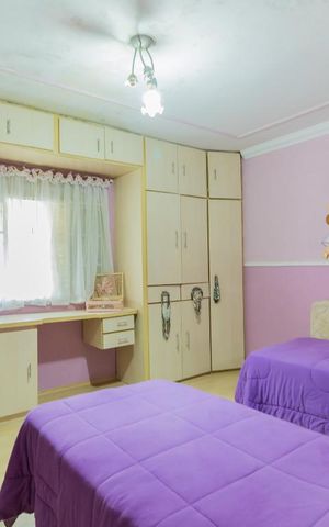 Casa à venda com 240m², 4 quartos e 3 vagas Casa à venda com 240m², 4 quartos e 3 vagasSuíte 1