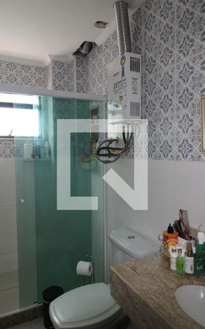 Apartamento à venda com 125m², 3 quartos e 1 vagaBanheiro do corredor