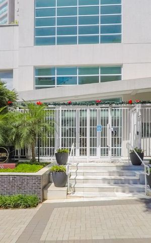 Apartamento à venda com 74m², 2 quartos e 2 vagasFachada