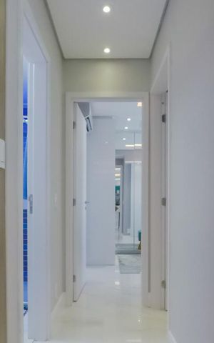 Apartamento à venda com 74m², 2 quartos e 2 vagasCorredor