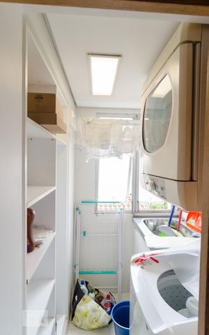 Apartamento à venda com 60m², 2 quartos e 1 vaga Apartamento à venda com 60m², 2 quartos e 1 vagaLavanderia