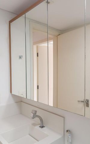 Apartamento à venda com 60m², 2 quartos e 1 vaga Apartamento à venda com 60m², 2 quartos e 1 vagaBanheiro