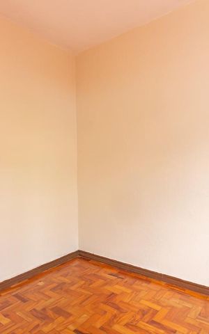 Casa à venda com 150m², 3 quartos e 7 vagasComodo