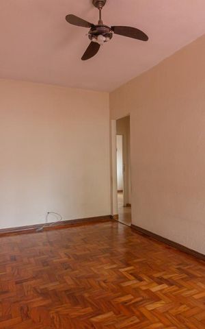 Casa à venda com 150m², 3 quartos e 7 vagasSala