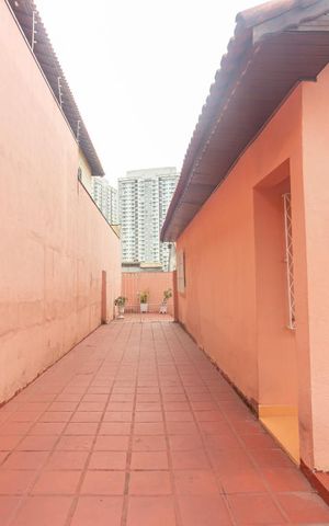 Casa à venda com 150m², 3 quartos e 7 vagasQuintal