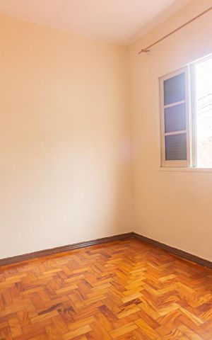 Casa à venda com 150m², 3 quartos e 7 vagasComodo