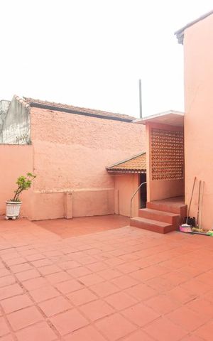 Casa à venda com 150m², 3 quartos e 7 vagasQuintal