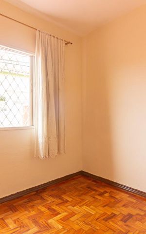 Casa à venda com 150m², 3 quartos e 7 vagasComodo