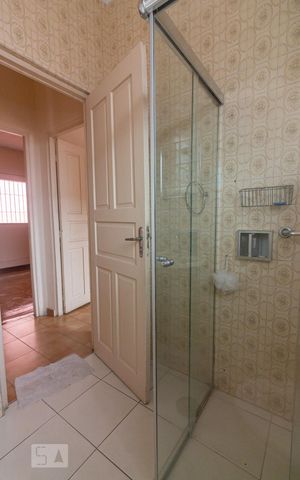 Casa à venda com 150m², 3 quartos e 7 vagasBanheiro