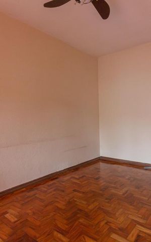 Casa à venda com 150m², 3 quartos e 7 vagasSala