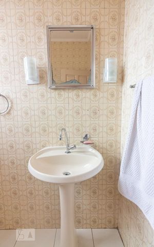 Casa à venda com 150m², 3 quartos e 7 vagasBanheiro