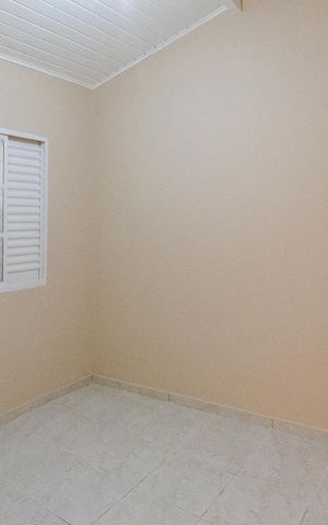 Casa à venda com 320m², 4 quartos e 4 vagas Casa à venda com 320m², 4 quartos e 4 vagasSuíte Casa dos Fundos