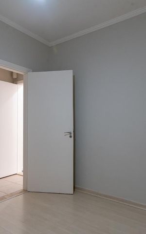 Casa à venda com 320m², 4 quartos e 4 vagas Casa à venda com 320m², 4 quartos e 4 vagasQuarto