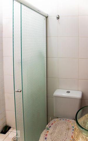 Casa para alugar com 300m², 3 quartos e 2 vagas Casa para alugar com 300m², 3 quartos e 2 vagasBanheiro 2