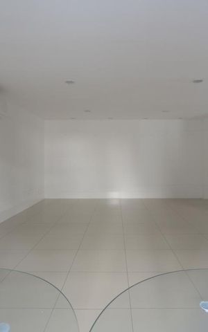 Apartamento à venda com 143m², 3 quartos e 2 vagasÁrea comum - Salão de festas
