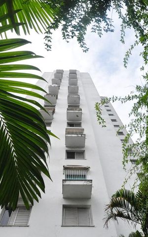 Apartamento à venda com 92m², 2 quartos e 2 vagasFachada