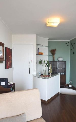 Apartamento à venda com 92m², 2 quartos e 2 vagas Apartamento à venda com 92m², 2 quartos e 2 vagasSala