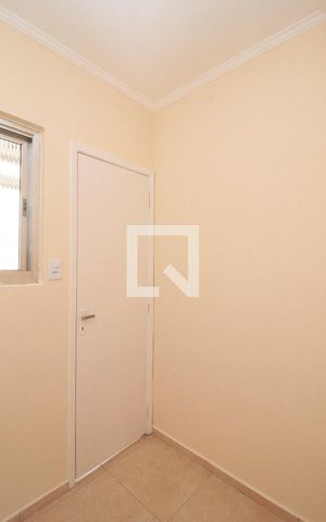 Apartamento para alugar com 62m², 2 quartos e sem vagaQuarto 1
