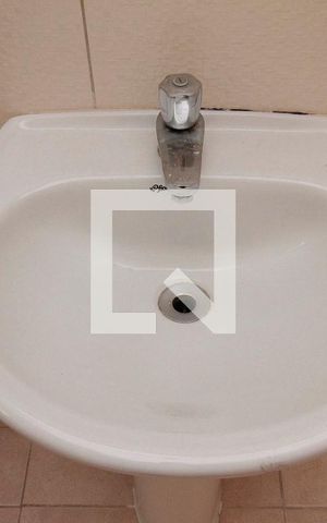 Apartamento para alugar com 62m², 2 quartos e sem vagaBanheiro