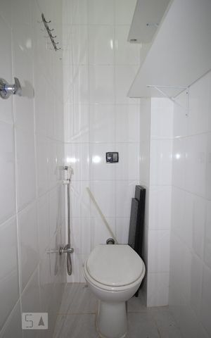 Apartamento para alugar com 66m², 2 quartos e 1 vagaBanheiro de Serviço