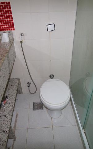 Apartamento para alugar com 66m², 2 quartos e 1 vagaBanheiro 