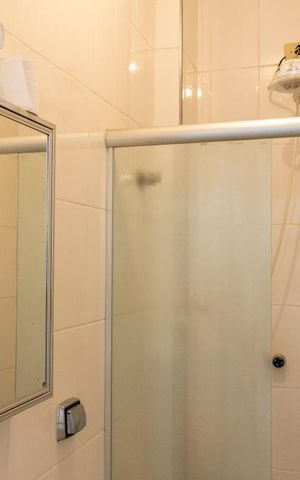 Casa à venda com 149m², 5 quartos e 1 vagaBanheiro 2