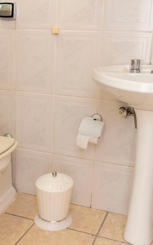 Casa à venda com 149m², 5 quartos e 1 vagaBanheiro da Suíte