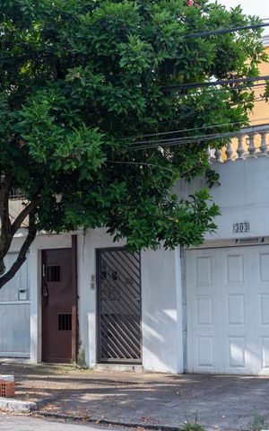 Casa à venda com 149m², 5 quartos e 1 vagaFachada