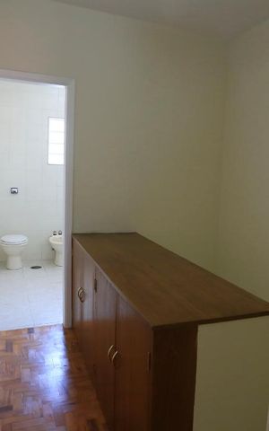 Casa à venda com 182m², 3 quartos e 2 vagasCorredor