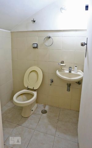 Casa à venda com 182m², 3 quartos e 2 vagasLavabo