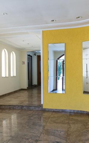 Apartamento para alugar com 109m², 2 quartos e 1 vaga Apartamento para alugar com 109m², 2 quartos e 1 vagaHall de entrada