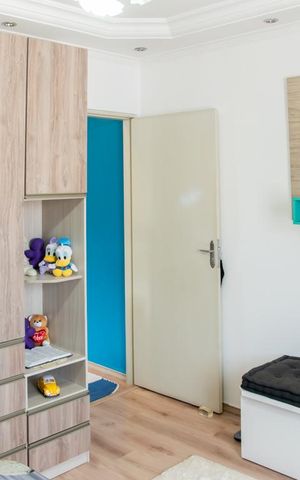 Casa à venda com 125m², 5 quartos e 3 vagas Casa à venda com 125m², 5 quartos e 3 vagasCasa 1 - Quarto 1