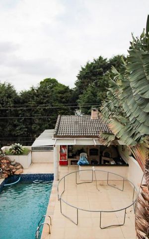 Casa à venda com 390m², 3 quartos e 4 vagas